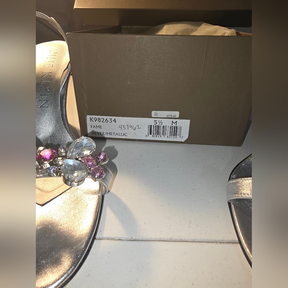 Ann klein  silver size 5.5 - Picture 8 of 8